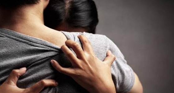 تفاصيل مثيرة عن اعتقال عروس حديثة الزواج وعشيقها جراء الخيانة الزوجية 