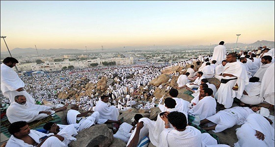 بالفيديو.. مشاهد روحانية وإيمانية من مشعر عرفات