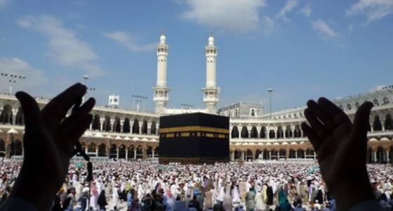 حجاج يعانون من الفشل الكلوي يرفعون أكف الدعاء للمملكة على رعايتها لهم