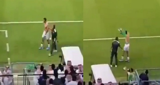 الأهلي يتجه لمعاقبة ” السومة ” بعد إلقاء قميص الفريق على الأرض