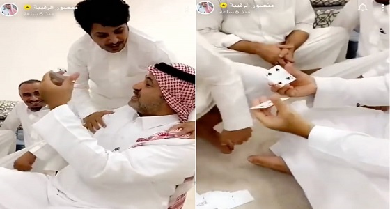 بالفيديو.. ربيع الربيعان يشعل مواقع التواصل بألعاب خفة اليد ونشطاء: ” وش سالفتك! ” 