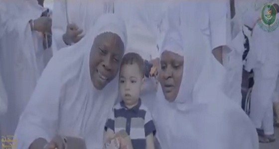 في مشهد مُبهج .. شاهد وداع ضيوف الرحمن للمدينة