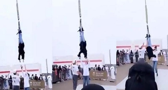 بالفيديو.. مواطنة معلقة بحبل في لعبة هوائية وجدل واسع