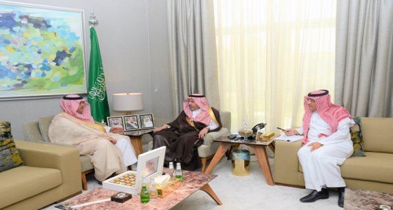 سمو محافظ حفر الباطن يلتقي نائب وزير النقل