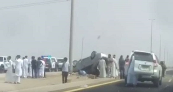 حادث مروري يتسبب في إعاقة الحركة على طريق الاندلس بجدة