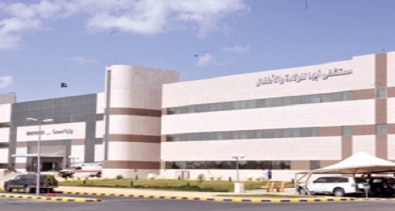 فريق طبي بمستشفى أبها للولادة والأطفال يستخرج خاتم عالق بمريء طفلة