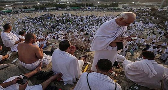 الحج والعمرة تحذر الحجاج من الباعة المتجولين