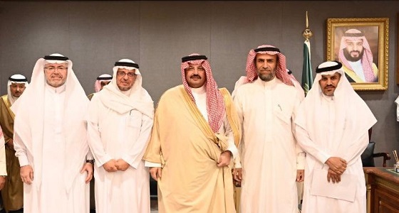 أمير عسير يطلع على الخطة التنفيذية لمدرسة قيادة السيارات النسائية بعسير