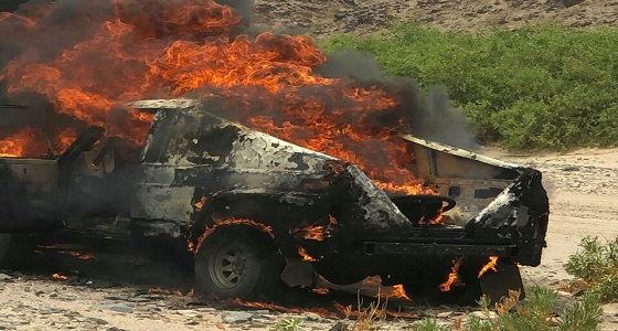 شاهد.. نجاة متسابق في رالي عسير بعد احتراق مركبته