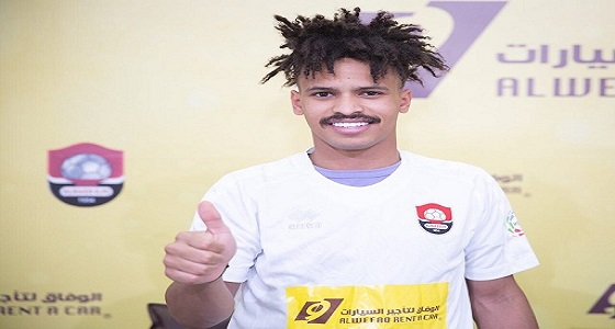 الرائد يتعاقد مع متعب المطلق