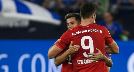 ” كوتينيو ” عن ليفاندوفيسكي: أفضل كثيرا مما نراه على التلفاز