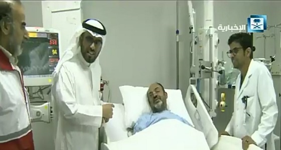 بالفيديو.. عودة البصر إلى حاج إيراني بعد إزالة ورم في الغدة النخامية