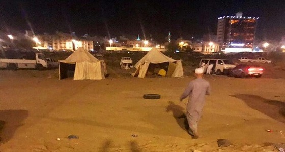 إزالة المخيمات المخالفة في مكة 