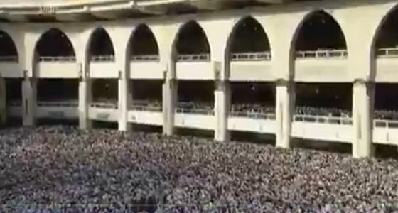 بالفيديو.. مشهد روحاني لامتلاء صحن المطاف بحجاج بيت الله الحرام