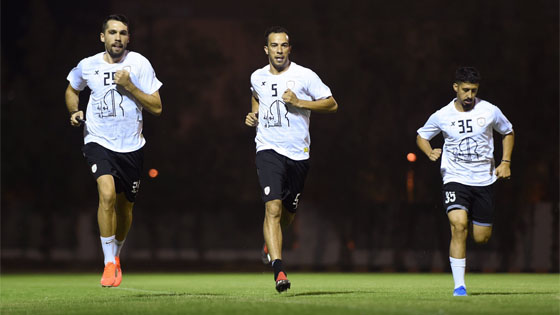 بالصور.. الشباب يواصل تحضيراته لمواجهة الفتح