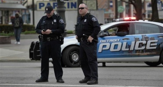 الشرطة الأمريكية تجرب « الرجل العنكبوت »  لشل حركة المشتبه بهم