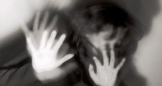 رجل أعمال يغتصب نادلة بعد استدراجها لتوقيع عقد