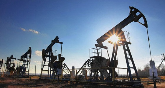 النفط يهبط بفعل مخاوف الطلب العالمي رغم آمال بشأن التجارة