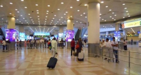 ضابطان يتبادلان اللكمات والضرب في مطار الكويت