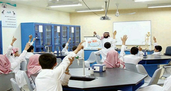 أهالي الشرقية يطالبون بالمساواة وإلغاء النشاط في المدارس