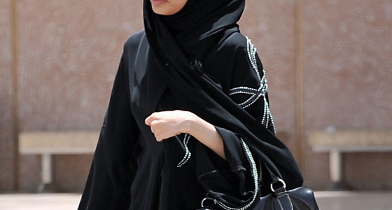 لتأخرها عن الجلسة نصف ساعة.. المحكمة تشطب دعوى مليونيرة ضد طليقها