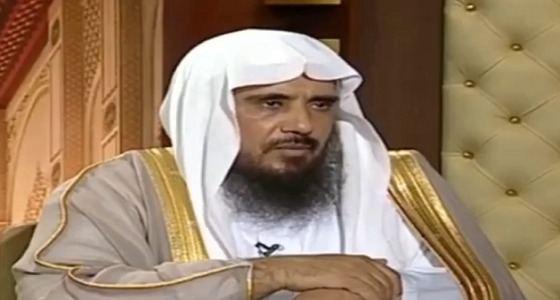 بعد فتوى « المطلق » بجواز « الباروكة ».. الخثلان: الشباصات ملونة جائزة (فيديو)