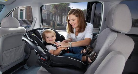 الكشف عن المكان الأكثر أمانا للطفل في السيارة
