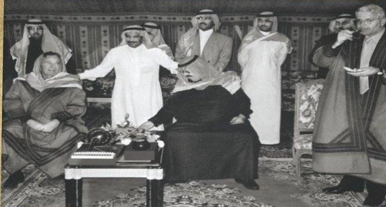 صورة نادرة.. الملك عبدالله برفقة جورج بوش الأب ورئيس وزراء بريطانيا