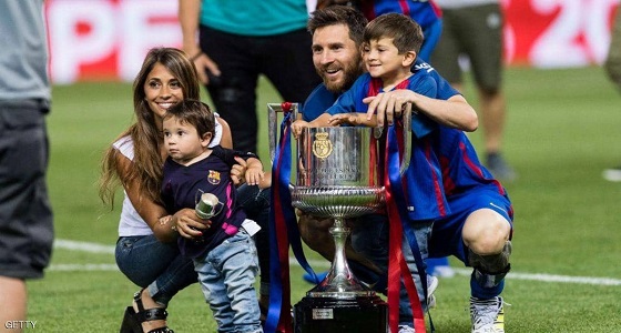 ميسى يكشف أسرار في حياته الزوجية:أحب زوجتي منذ السادسة