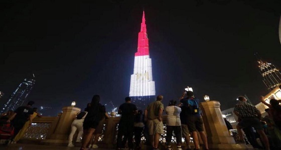 برج خليفة يتظاهر مع المصريين لدعم الاستقرار ضد الفوضى