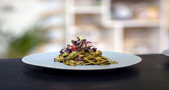 مطعم يقدم وجبات من الحشرات فقط