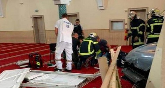 الشرطة الفرنسية تستعين بطبيب نفسي لمعاينة مهاجم المسجد الكبير