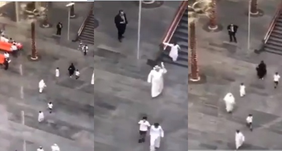 من جديد.. بدون يُهدد بالانتحار لعدم قبول المدارس أبنائه (فيديو)