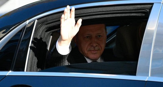 أردوغان يشتري سيارات فارهة بالملايين وسط أزمة خانقة 