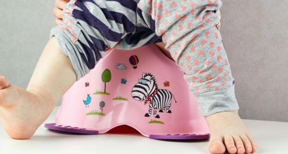 نصائح لتخطي الطفل مرحلة خلع الحفاض