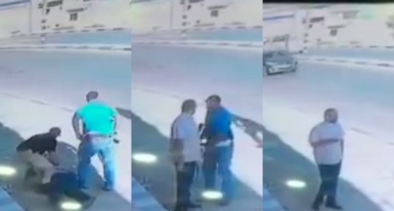 بالفيديو.. إسرائيليون مسلحون يختطفون فلسطينيًا