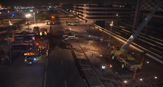 بالصور..السيطرة على حريق محطة قطار الحرمين بشكل كامل