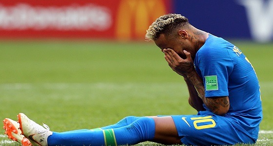 البكاء شعار نيمار بعد فشل العودة إلى برشلونة