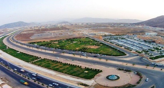 كسر في الحوض والأضلع..إصابات بليغة لمواطنة دٌهست أثناء عبورها الشارع