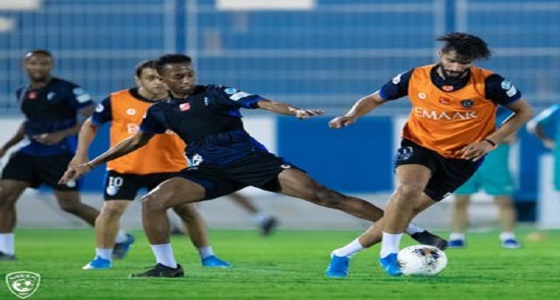 بالصور.. جمل فنية تجهز الهلال لـ« الاتحاد »