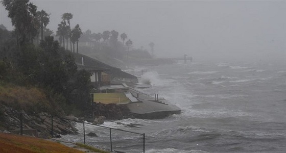  إلغاء أكثر من 400 رحلة جوية بسبب إعصار تاباه