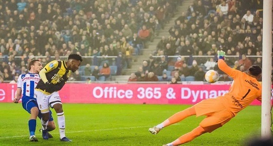 ” عن طريق الصدفة ” .. مختار علي ينضم إلى النصر