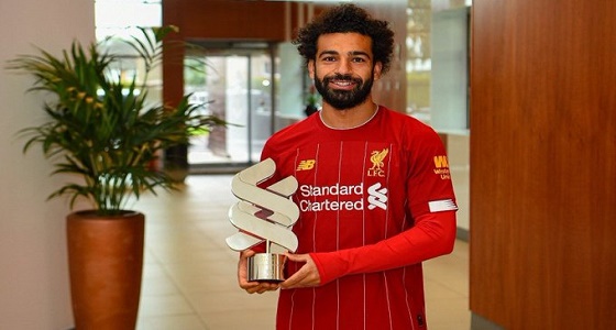 محمد صلاح يتوج بجائزة لاعب الشهر في ليفربول