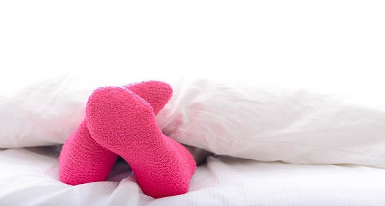 حقيقة العلاقة بين إرتداء الجوارب أثناء النوم وضعف النظر