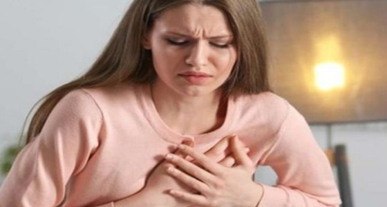 أعراض خطيرة تهدد النساء بأزمة قلبية