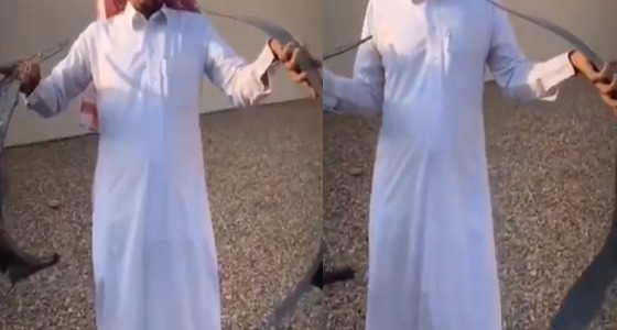 بالفيديو.. بقايا الصاروخ الباليستي الذي أُطلق باتجاه نجران