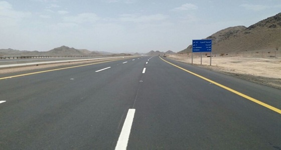 إصابات في حادث انقلاب مركبة على طريق مكة-المدينة