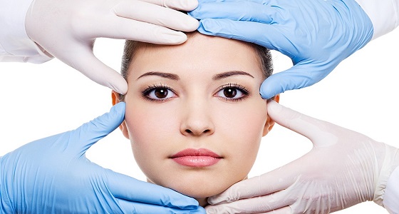 خبير واستشاري جراحة التجميل العالمي أبوظهر يزور مستشفى المملكة