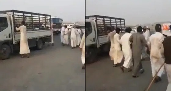 القبض على عمالة مخالفة في جدة اعتدت على مواطن