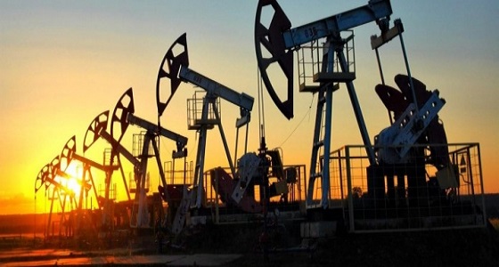 انخفاض أسعار النفط بفعل انحسار آمال توصل أمريكا والصين إلى اتفاق تجاري
